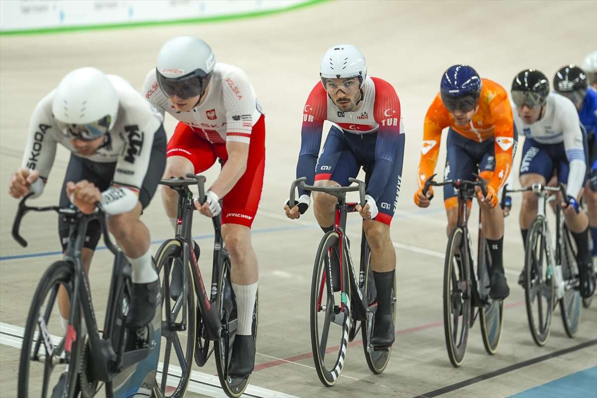Konya Olimpik Veledromu’nda üçüncü gün yarışları başladı 27